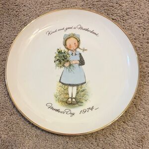 Holly Hobbie Commemorative Porcelain Plate